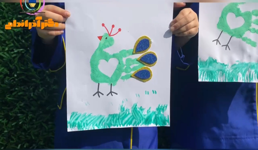 خلاقیت و چاپ با دست (درست کردن طاووس با چاپ دست)
